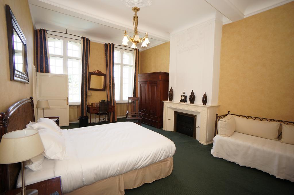 Les Trois Lys Hotel Condom Cameră foto